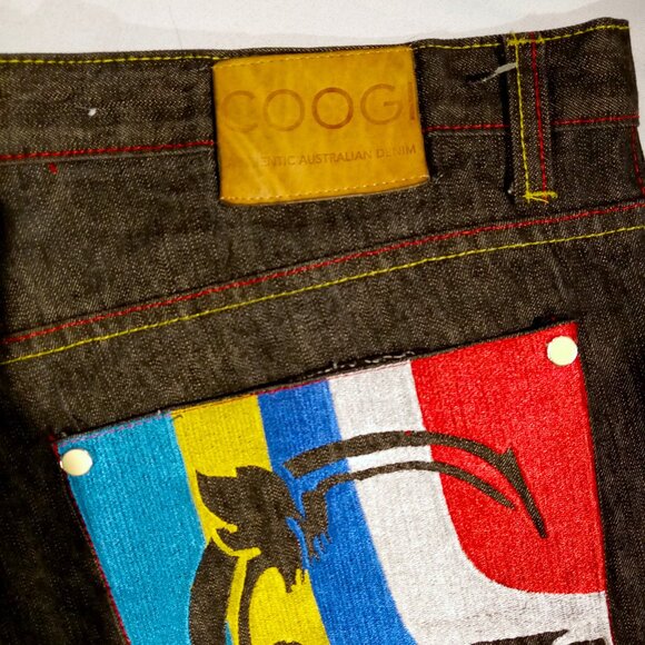 COOGI Denim Shorts  W38 L15  Stitched Pockets  Dark Wash  Baggy  Grunge  Skater - Picture 2 of 11